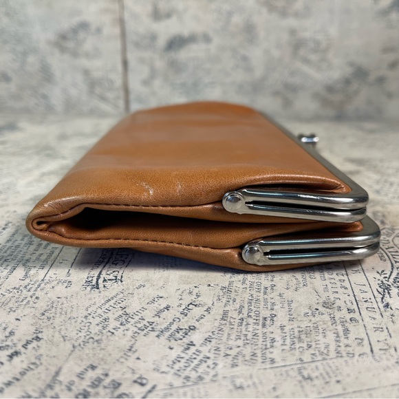 HOBO Brown Leather Wallet - Picture 4 of 12